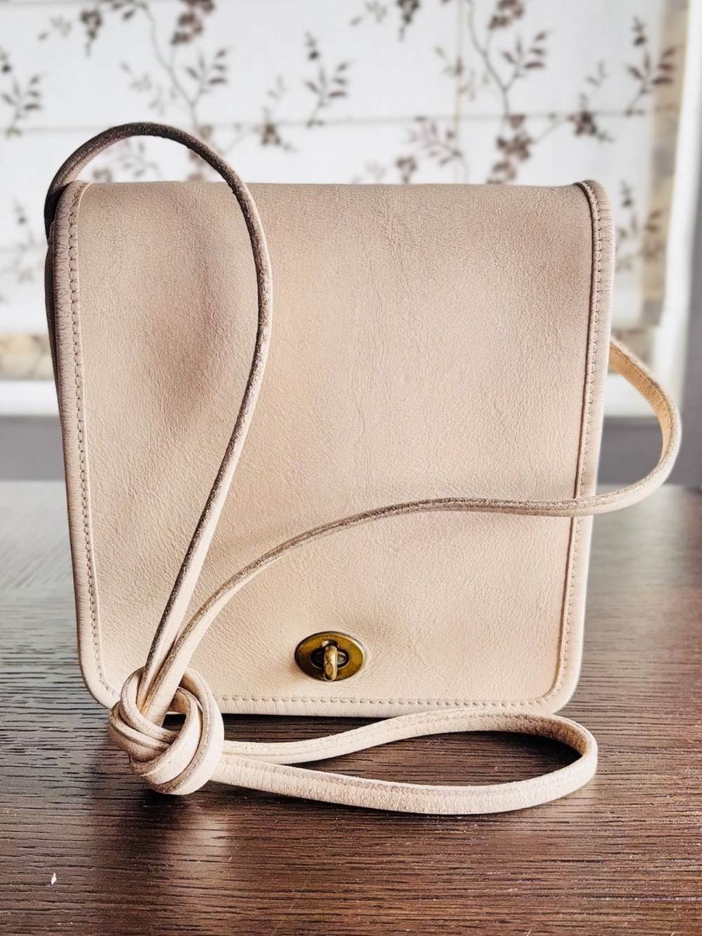 Vintage Coach Cream Leather Crossbody | Made in USA